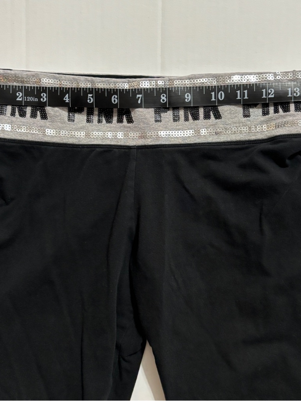 PINK Victoria’s Secret Yoga Leggings Black Logo Waist Cropped Stretch M W/Pocket - Picture 9 of 11